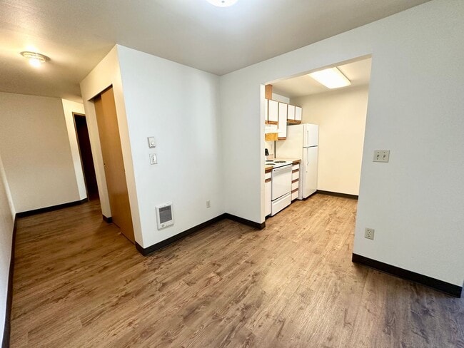 Building Photo - 808 Juniper Ave