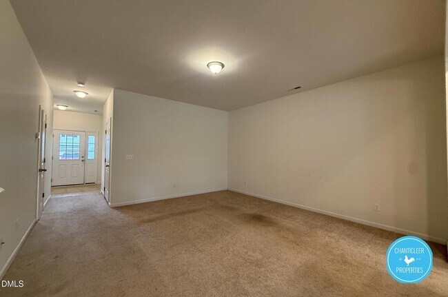 Building Photo - 49 E Grove Point Dr
