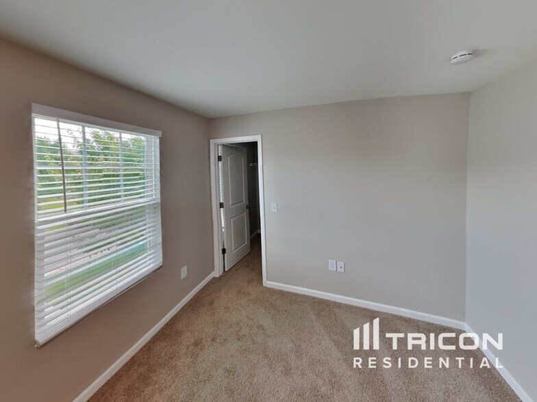 Building Photo - 971 Bitting Hall Cir