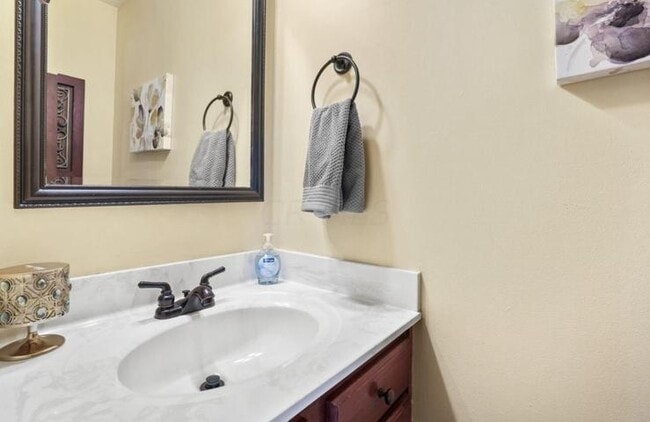 Building Photo - 1500 Aniko Ave