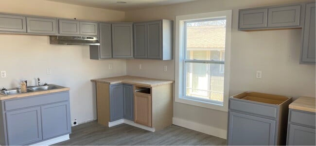 Building Photo - 2010 Appling St