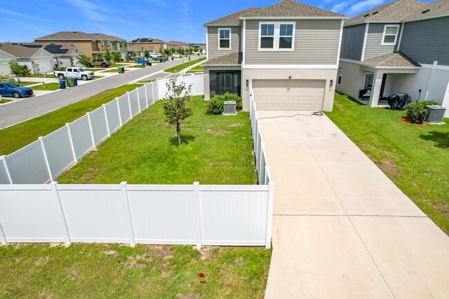 Building Photo - 1504 Hummingbird Rd