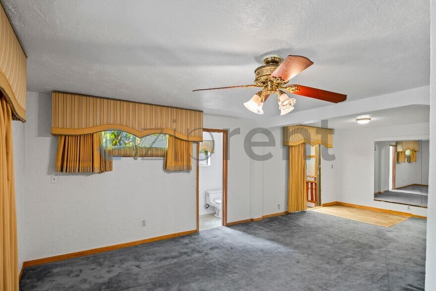 Building Photo - 1240 Parker St