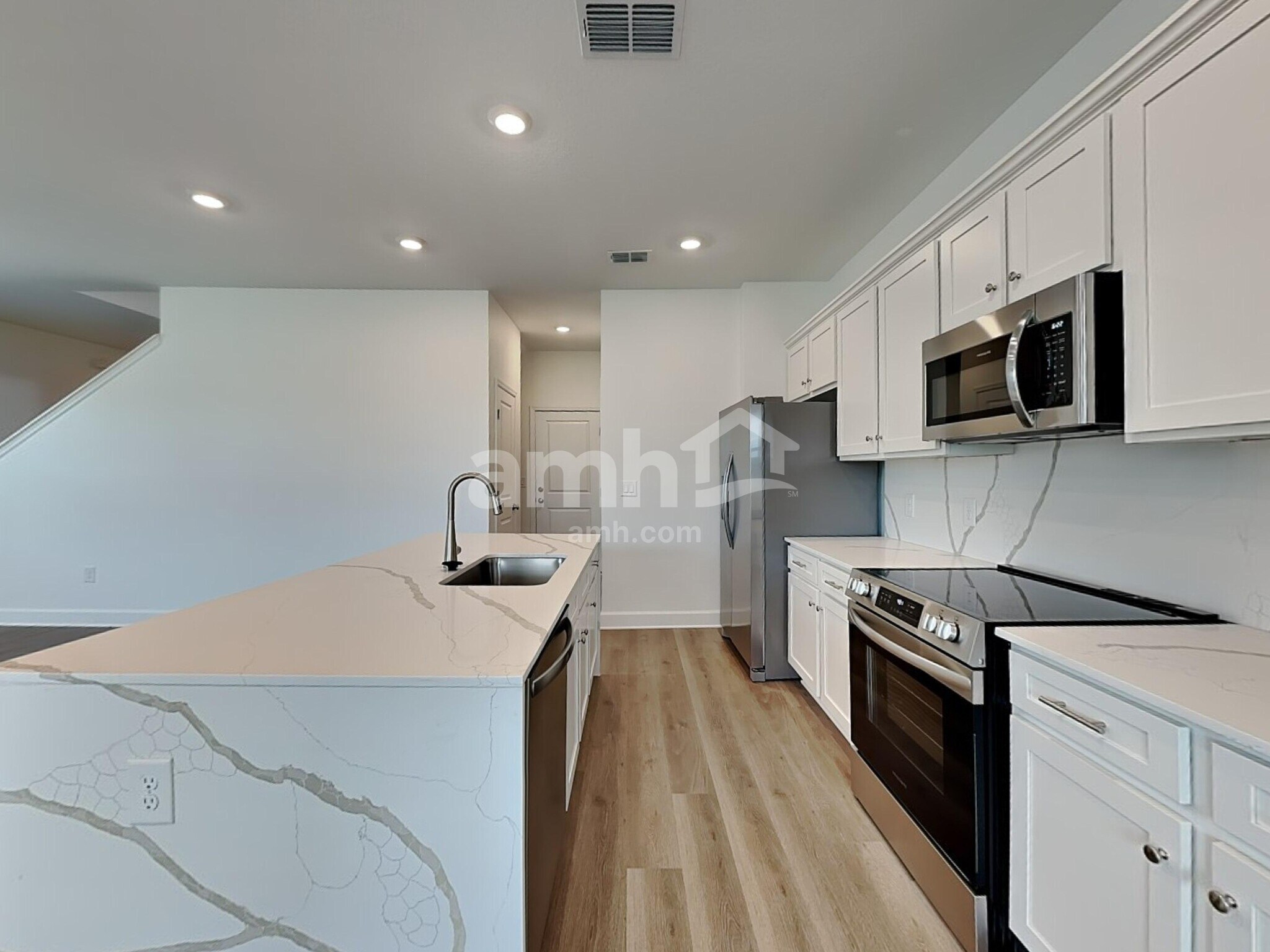 Building Photo - 16714 Cheyanne Ct