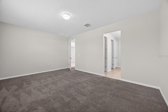 Building Photo - 689 Meadow Pointe Dr