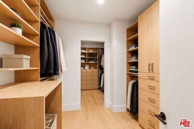 Building Photo - 9206 Monte Mar Dr