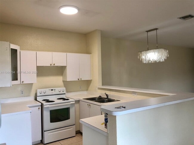 Building Photo - 1008 NW 2nd Ave