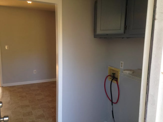 Building Photo - 5321 Hadrian Dr