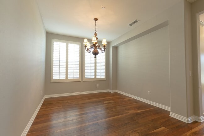 Building Photo - Single Family Golf Course Home for rent in...