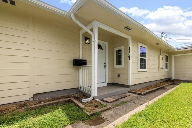 Building Photo - 1127 Harris Way