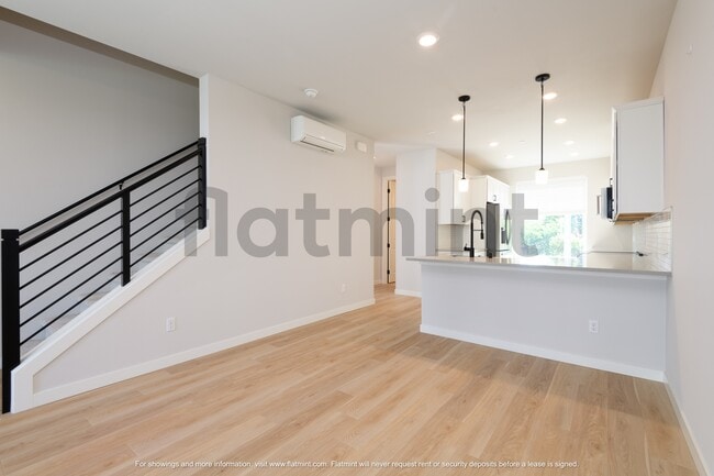 Building Photo - 14568 Westminster Way N