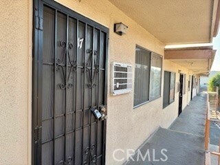 Primary Photo - 141 South Ave 22