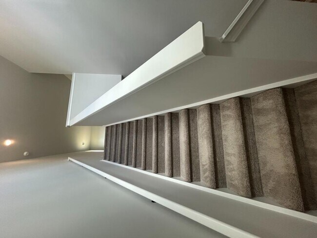 Building Photo - 177 Indigo Pl