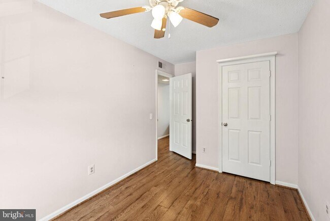 Building Photo - 9370 Caspian Way