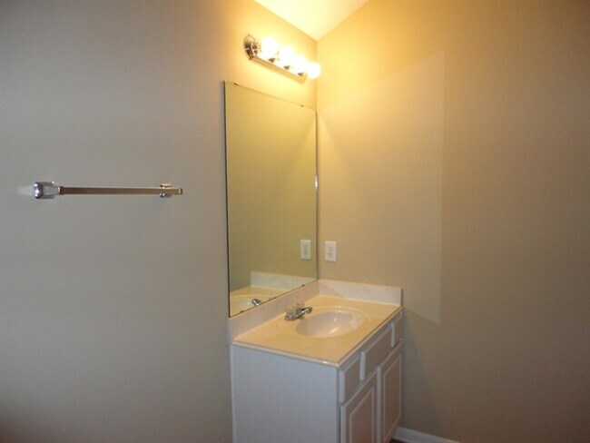 Building Photo - 16511 Cypress Brook Ct