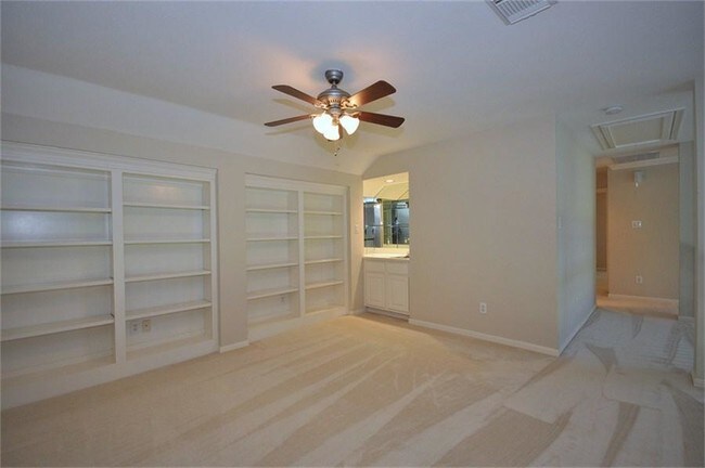 Building Photo - 1543 Harness Oaks Ct