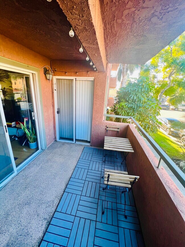 Balcony - 2507 E 15th St