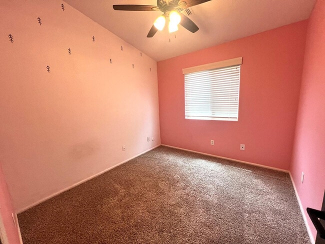 Building Photo - 28496 N Dolomite Ln