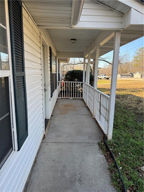 Building Photo - 250 Countryside Ln