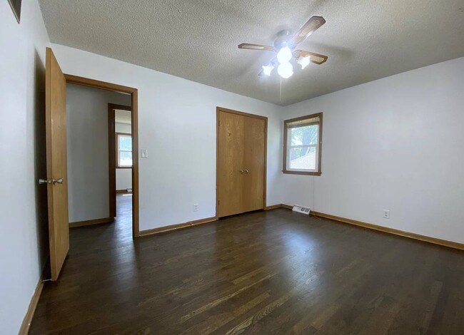 Building Photo - 4519 E 110th Terrace