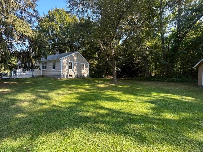 Building Photo - 40 Whedon Ln
