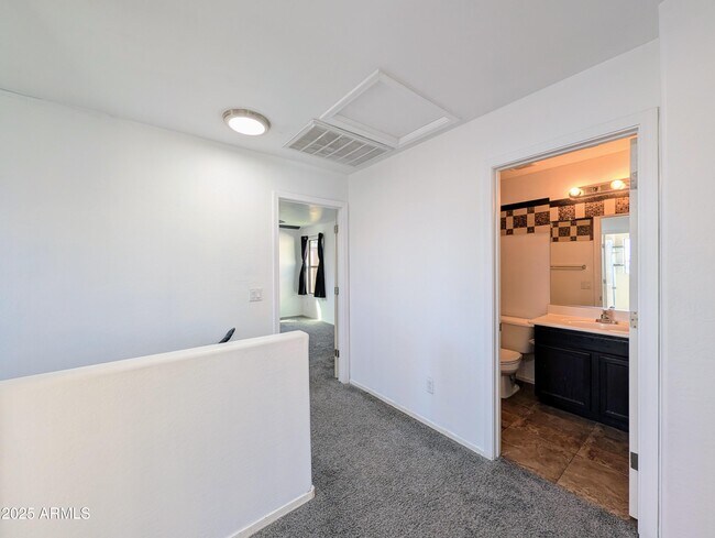 Building Photo - 4726 W Fremont Rd.