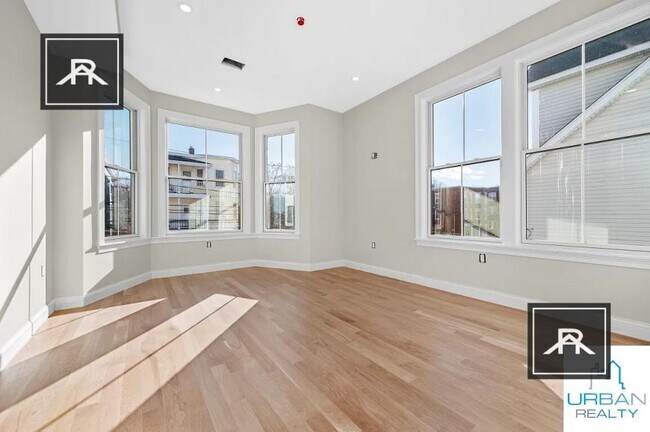Building Photo - 4 bedroom in Brighton MA 02135