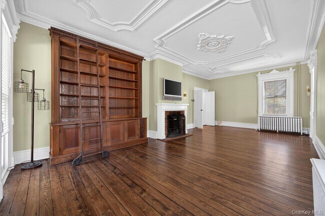 Building Photo - 4 Parkview Ter