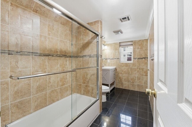 Building Photo - 168 New York Ave