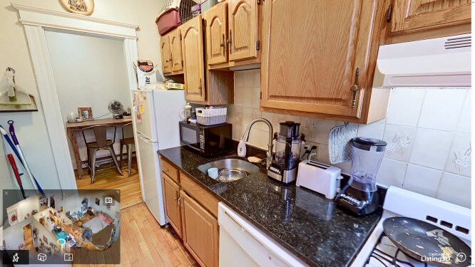 Building Photo - 70 Queensberry St