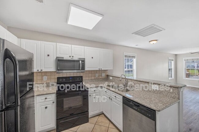 Building Photo - 1544 Tiana Way