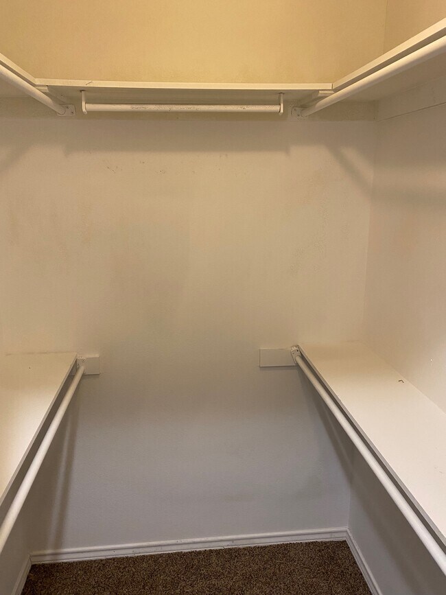 Building Photo - 3426 Parish Cir