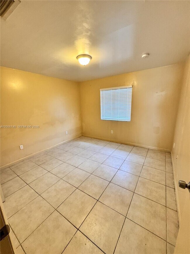 Building Photo - 28150 SW 142nd Ct