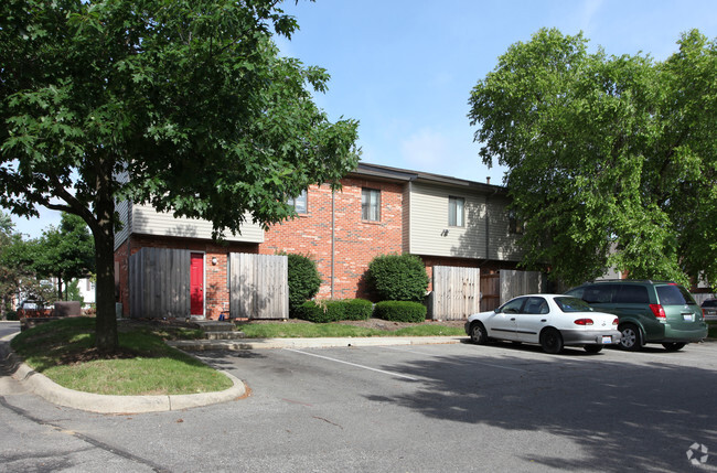 Building Photo - Lincoln Green Apartments