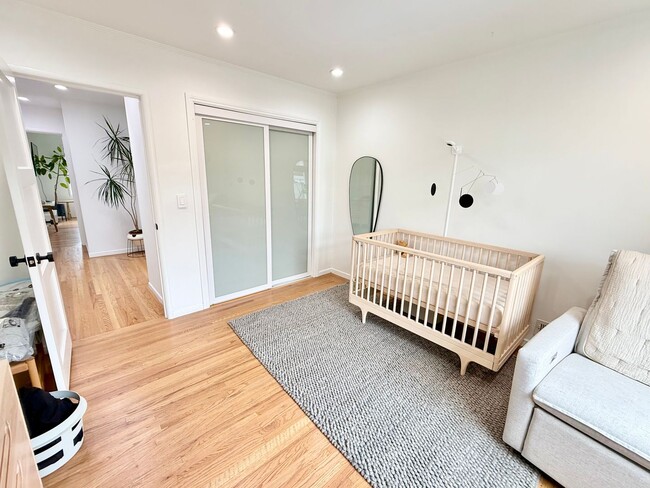 Building Photo - Beautifully Remodeled Westlake Home