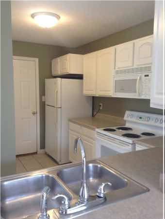 Building Photo - 2632 E Oaklawn Ct
