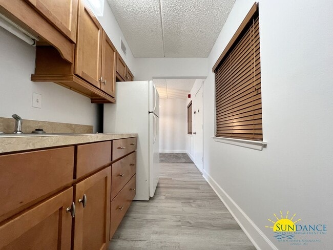 Building Photo - 1 mile East of Hurlburt AFB, beautiful Cedars condo!