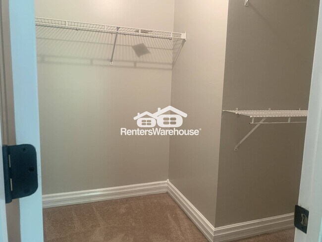 Building Photo - 117 Waterbury Dr