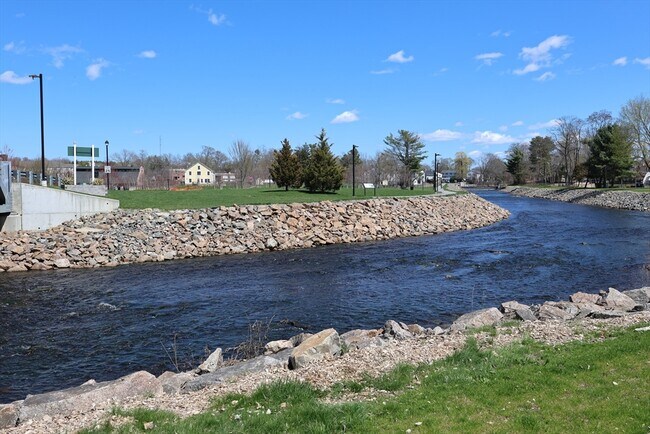 Building Photo - 150 Neponset St