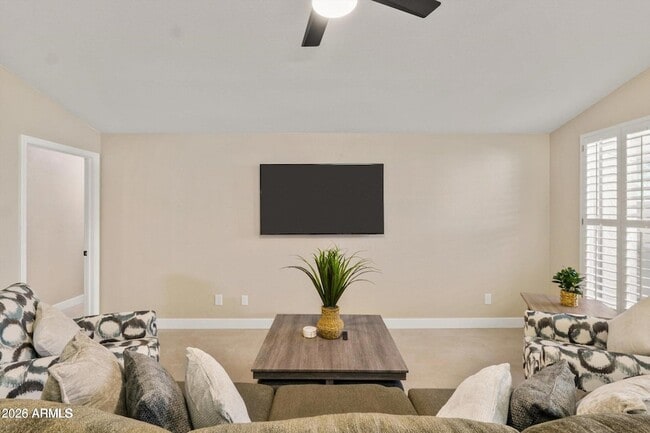 Building Photo - 2735 N Diego Cir