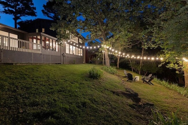 Building Photo - 884 Shrewsbury Ln