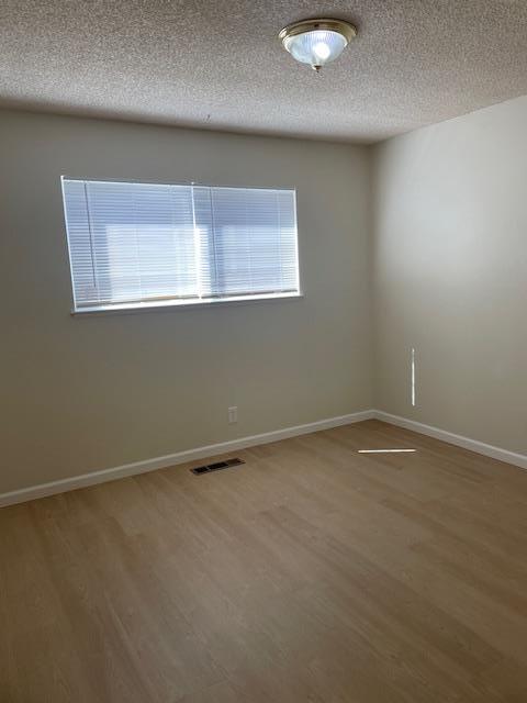 Building Photo - 4416 Moorpark Ave