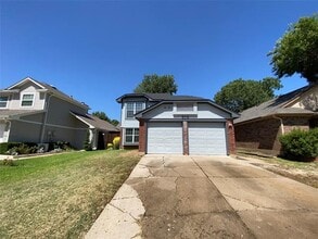 Building Photo - 918 Sylvan Creek Dr