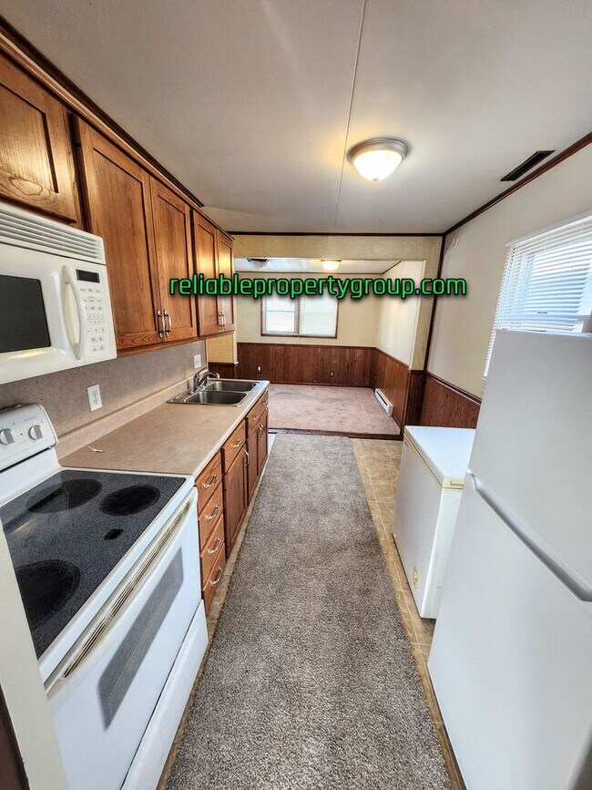 Building Photo - New Price - Fort Wayne