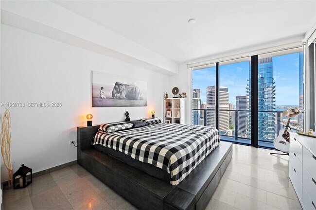 Building Photo - 88 SW 7th St