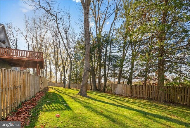 Building Photo - 7011 Fox Chase Rd