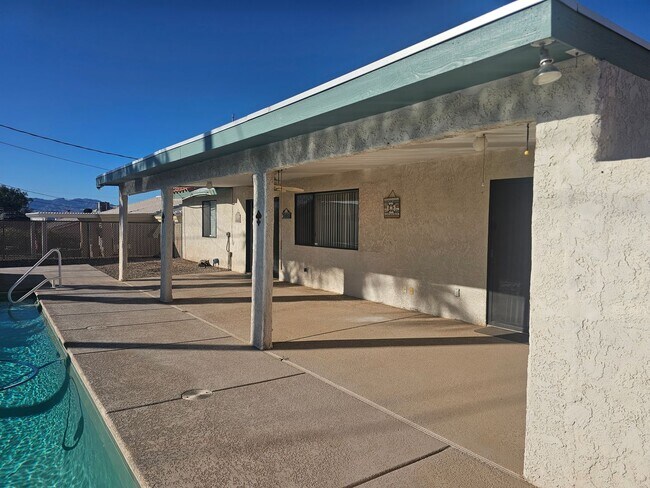 Building Photo - Unfurnished Long Term Pool & Spa