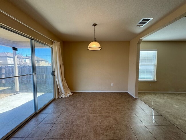 Building Photo - 107 W Gemini Ln