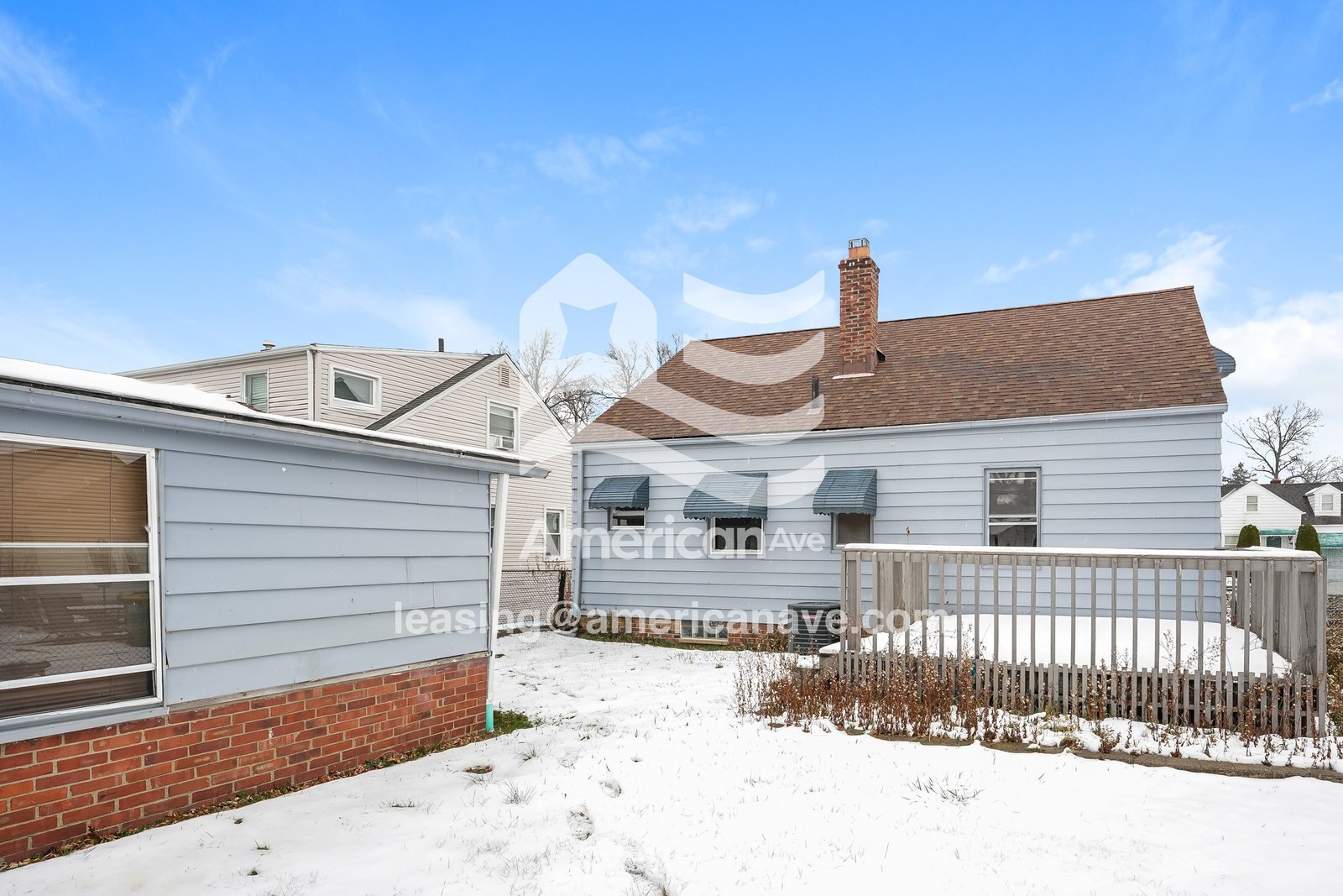 Building Photo - 364 E 330th St