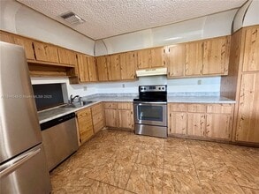 Building Photo - 1399 Sussex Dr